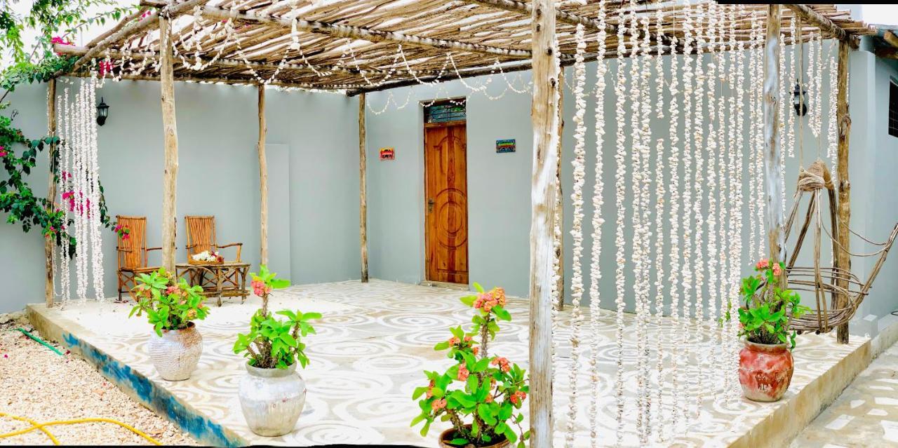 مبيت وإفطار Uroa Getaway المظهر الخارجي الصورة